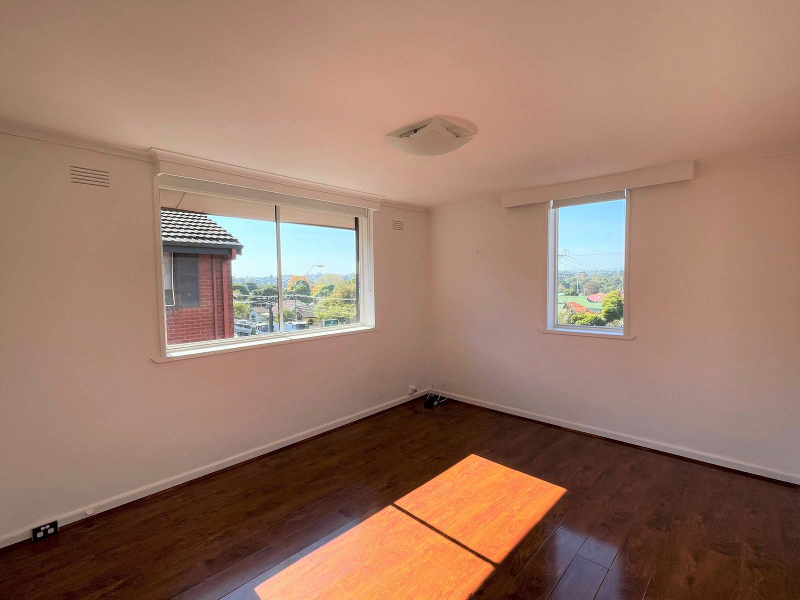Gallery: 21/806 Warrigal Road
