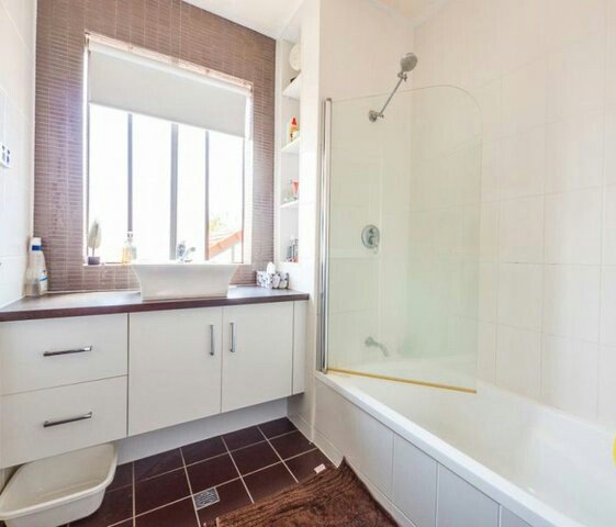 2/182 Buckland Road NUNDAH 3