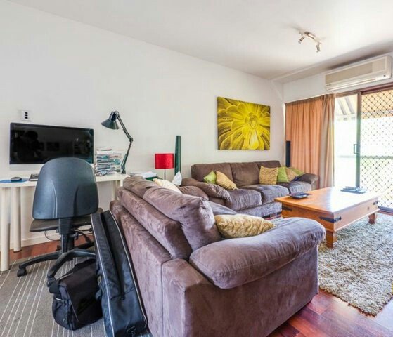 2/182 Buckland Road NUNDAH 6