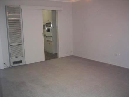 Gallery: 2/182 Weatherall Road