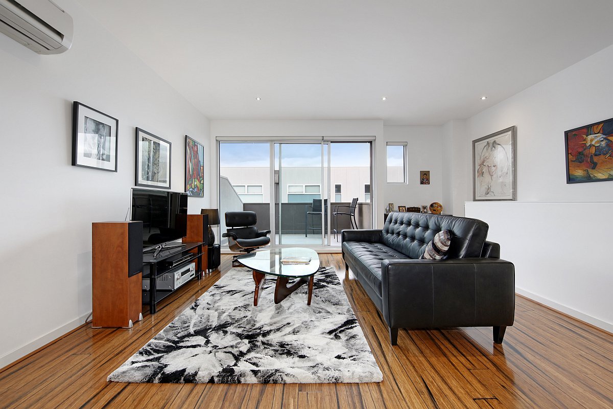 Gallery: 218/285 Centre Road