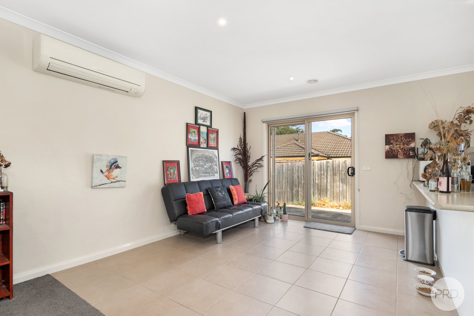 2/1834 Geelong Road MOUNT HELEN 5