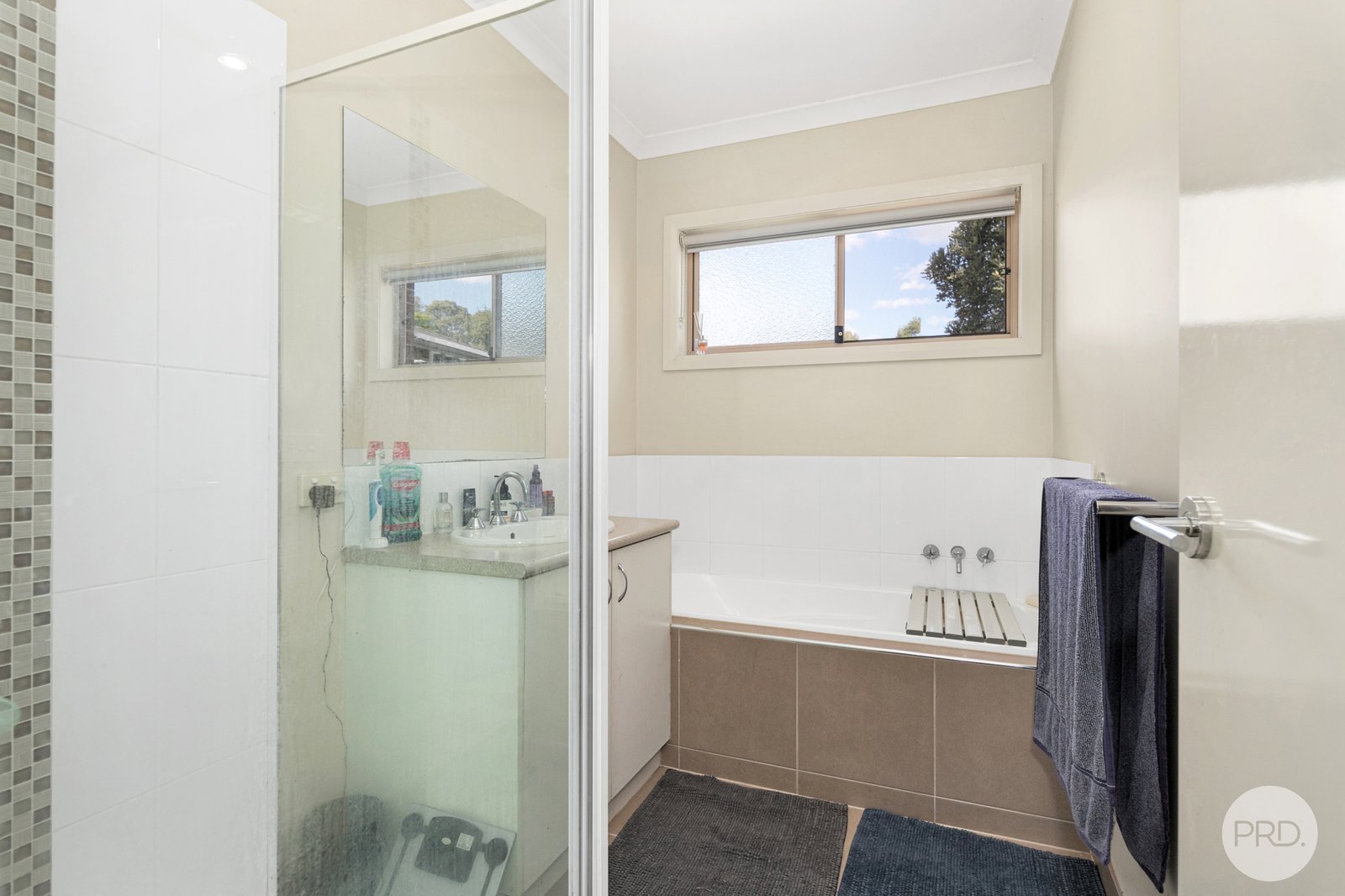 2/1834 Geelong Road MOUNT HELEN 9