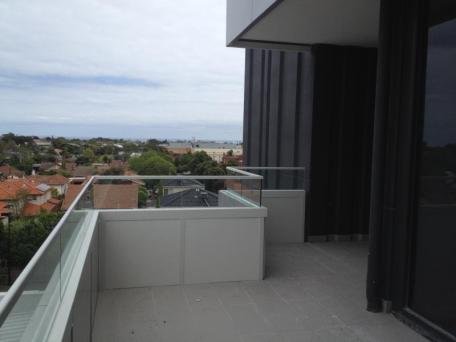 Gallery: 218/380 Bay Street