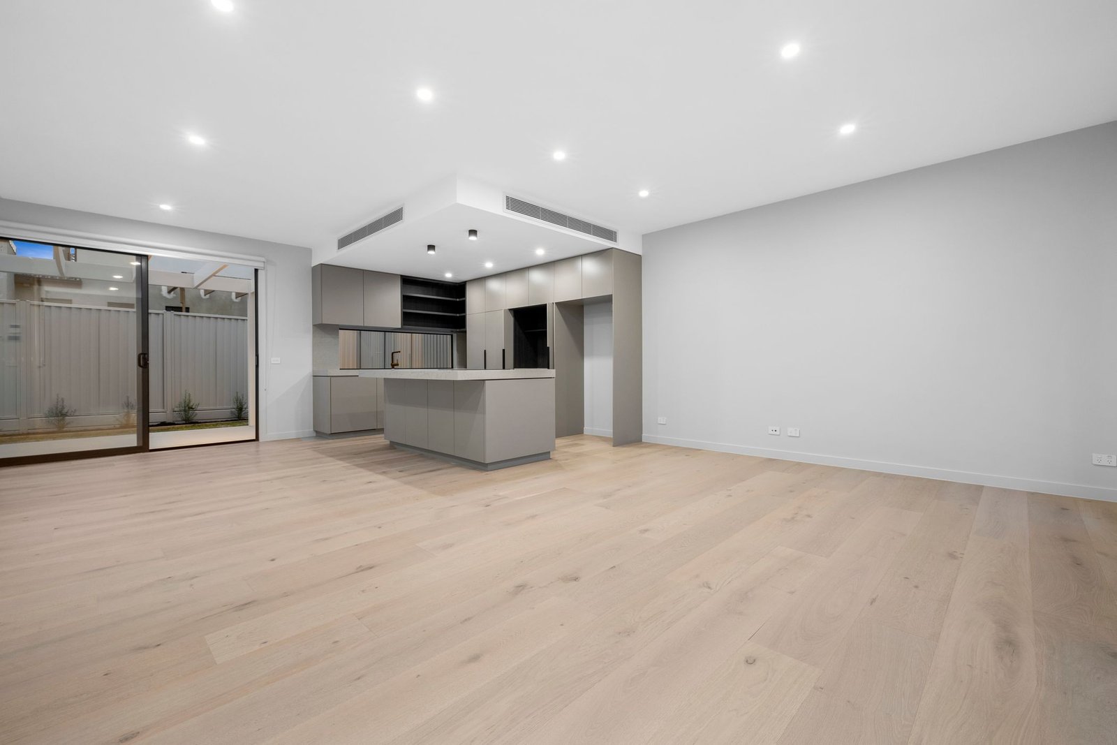 Gallery: 2/1845 Dandenong Road