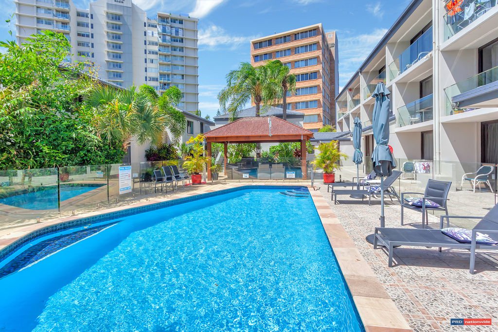 2/1849-1851 Gold Coast Highway BURLEIGH HEADS 3