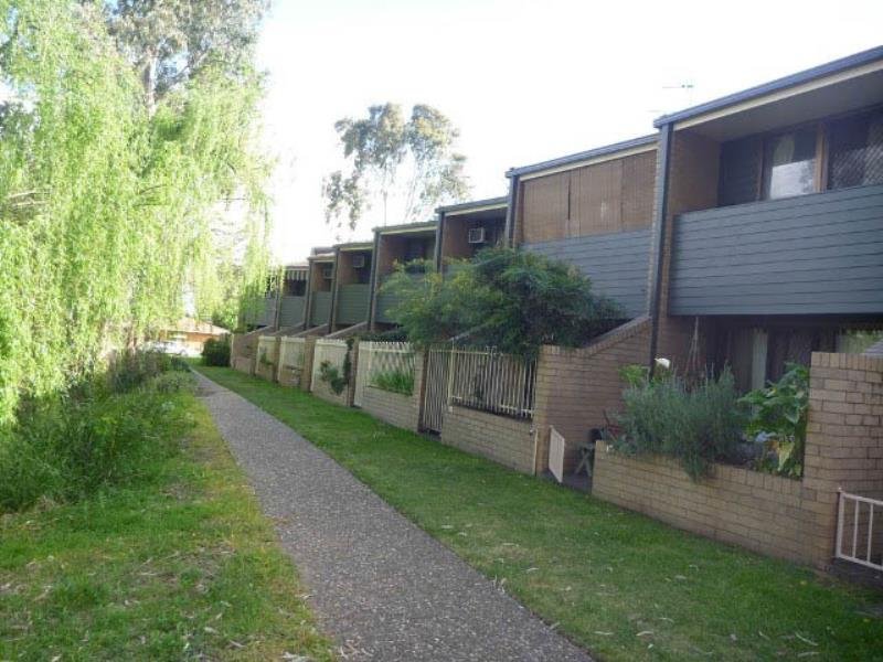 2/185 Forsyth Street WAGGA WAGGA 1