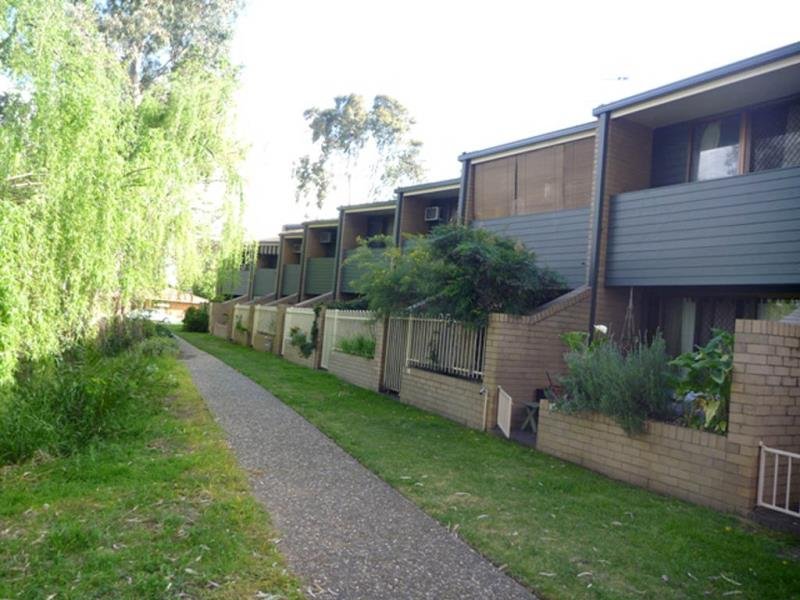 2/185 Forsyth Street WAGGA WAGGA 1