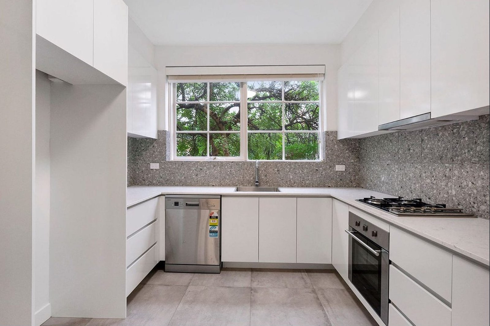 EXECUTIVE-STYLE, RECENTLY RENOVATED