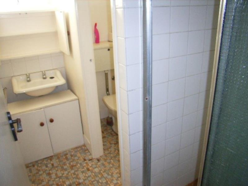 2/187 Lake Albert Road KOORINGAL 3