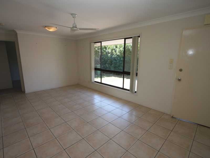 2/188 Currumburra Road ASHMORE 3