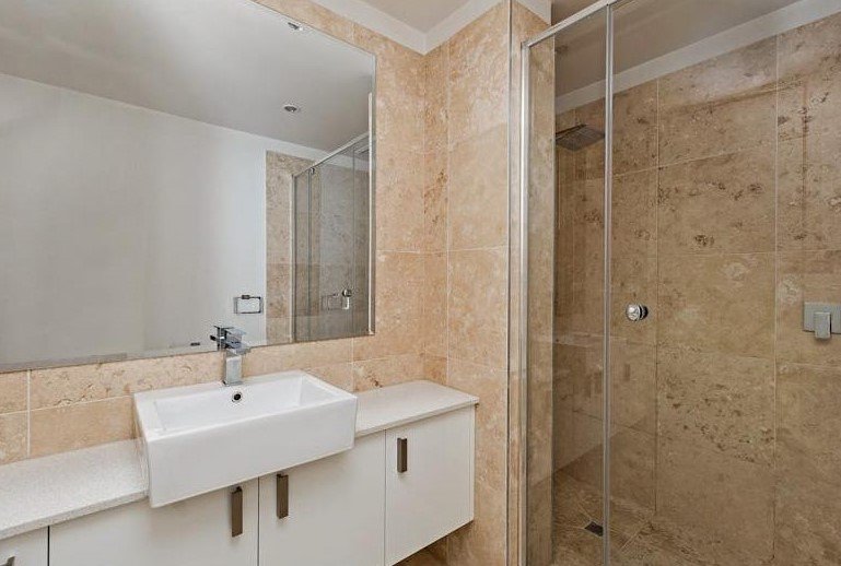 Gallery: 2/189 Geelong Road