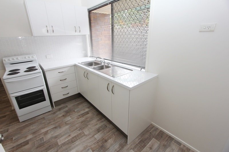 2/189 Musgrave Avenue LABRADOR 4