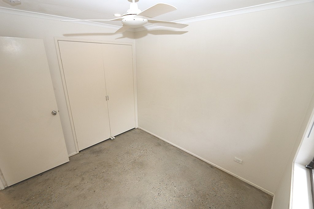 2/189 Musgrave Avenue LABRADOR 6