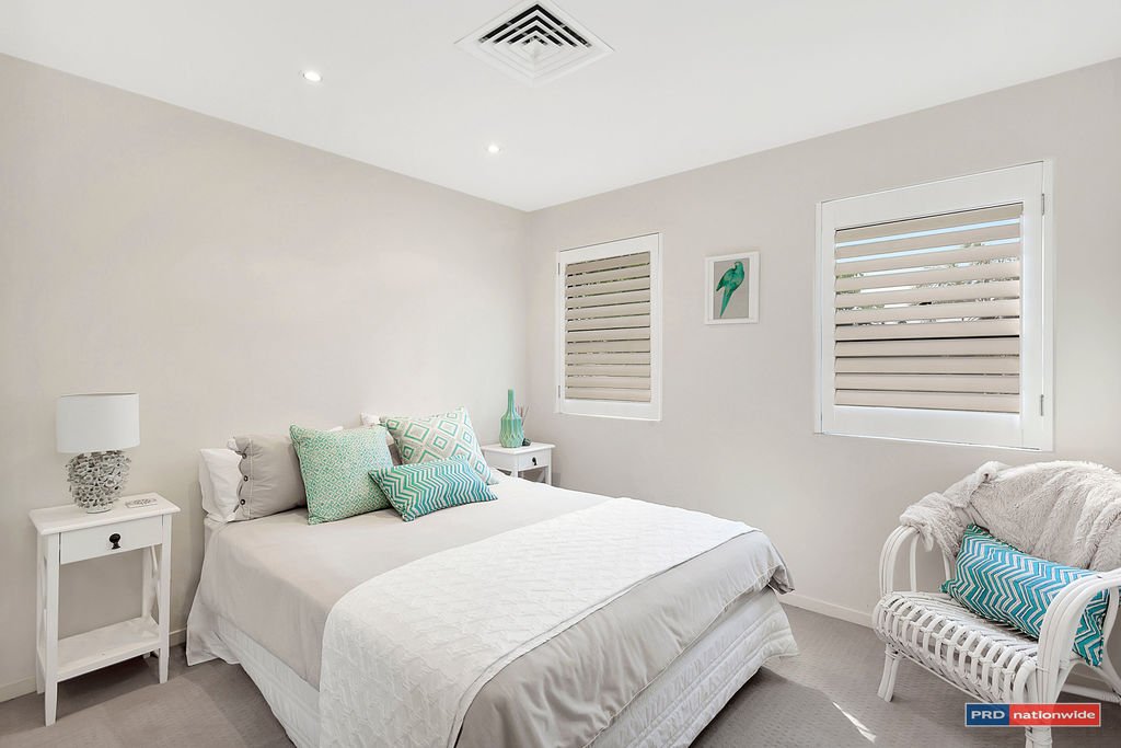 2/1890 Gold Coast Highway BURLEIGH HEADS 10