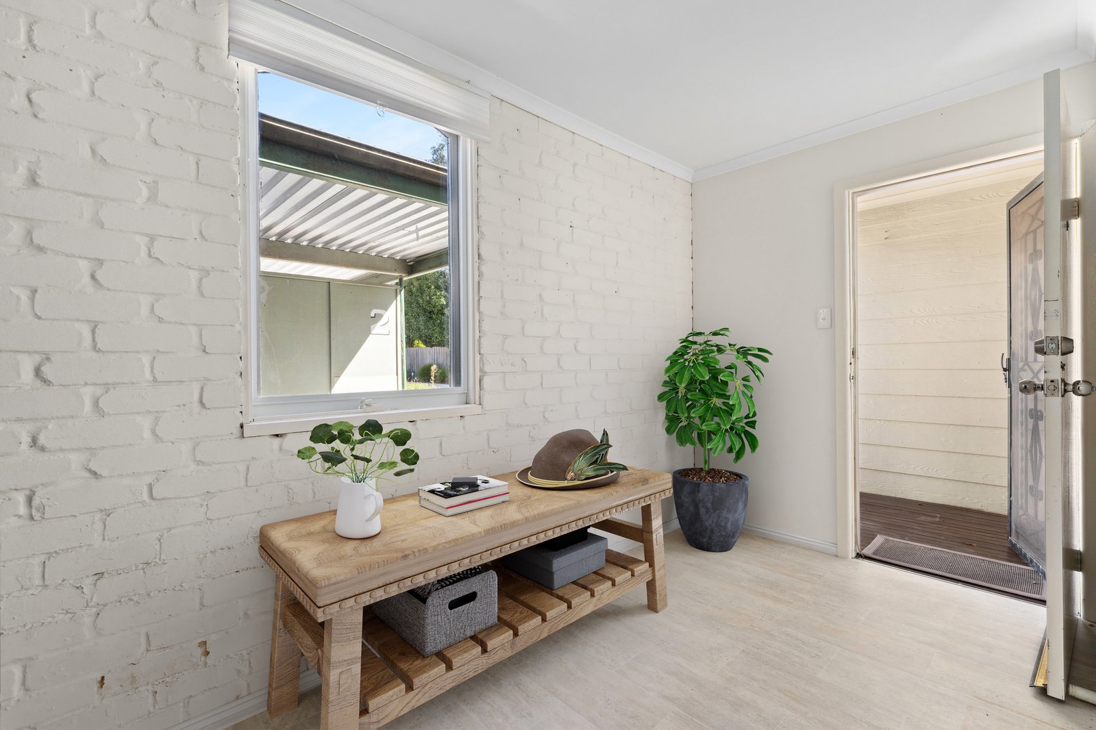 Real Estate and Property in 2/1891 Mount Macedon Road, Woodend, VIC