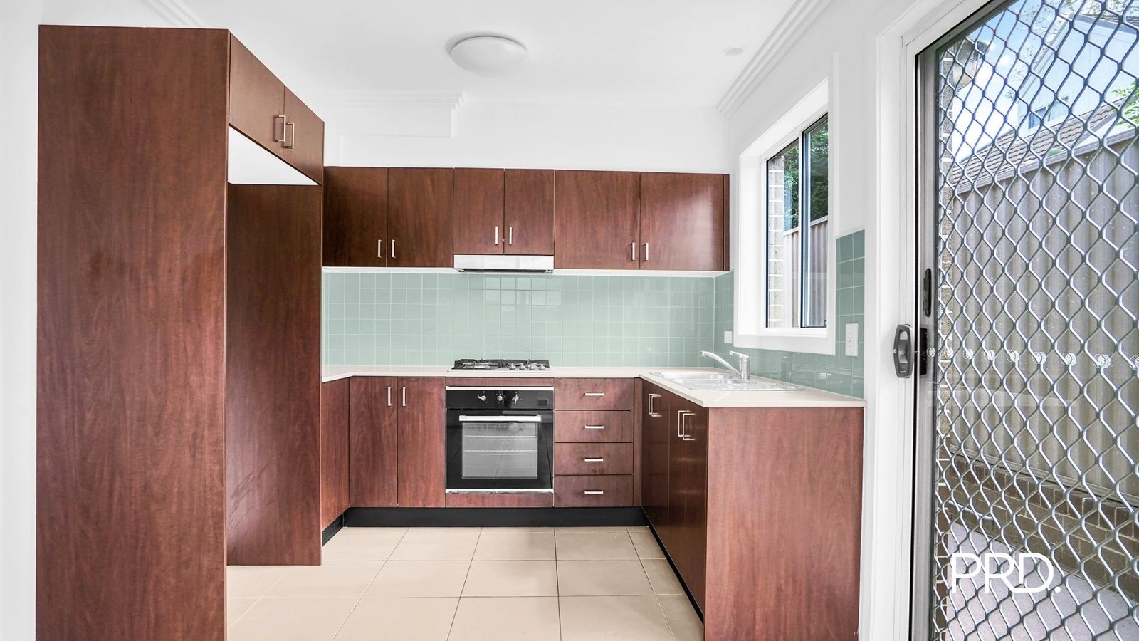 2/19-21 Chapel Street St Marys 3