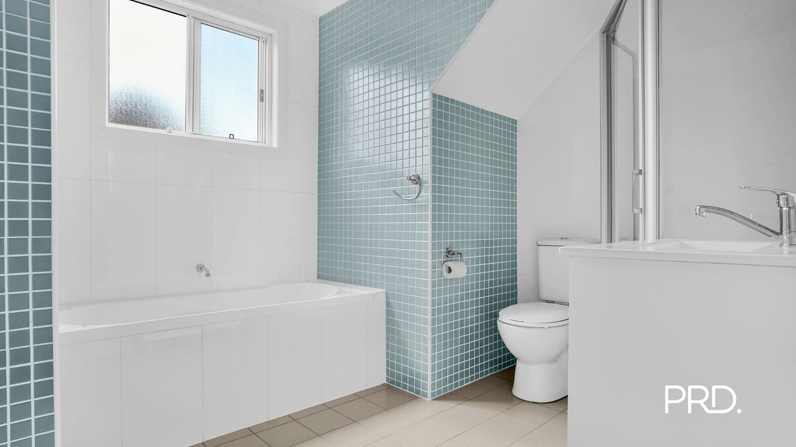 2/19-21 Chapel Street St Marys 4