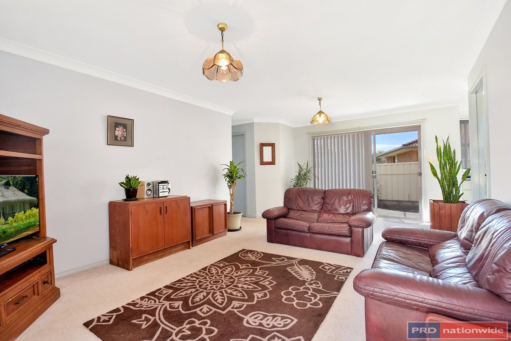 2/19-21 Flinders Drive LAURIETON 2