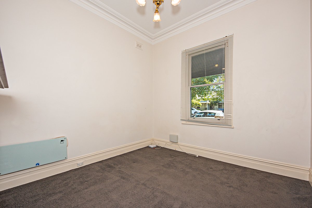 Gallery: 219 Adderley Street
