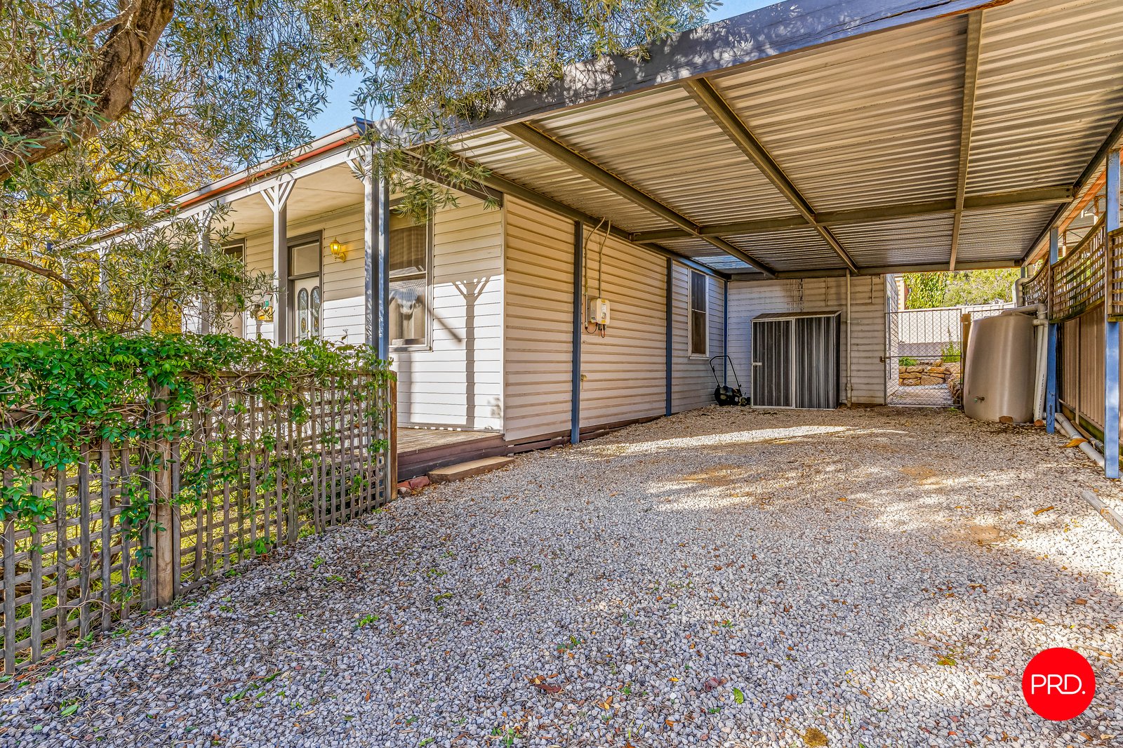 219 Allingham Street KANGAROO FLAT 16
