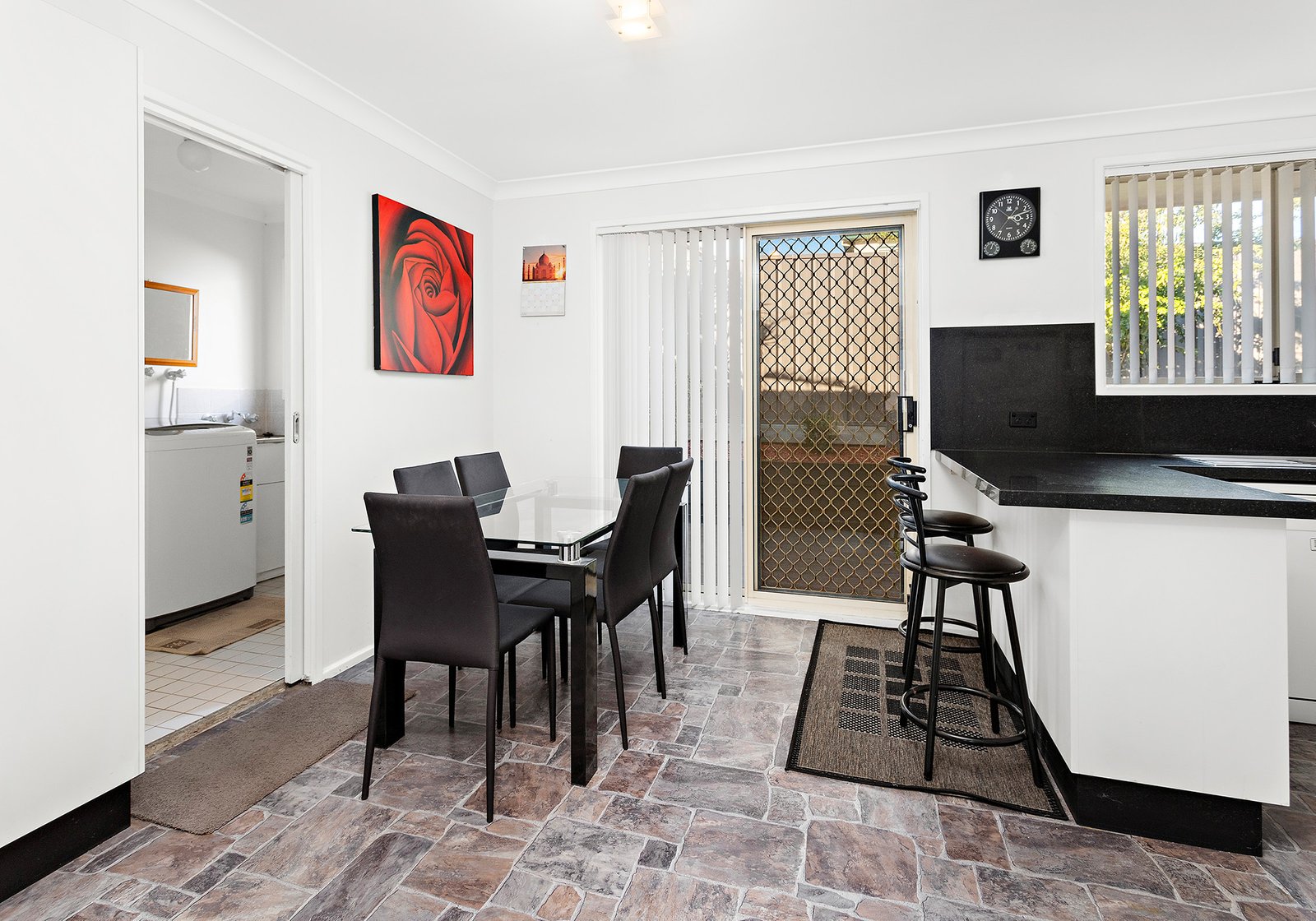2/19 Amaral Avenue DAPTO 5