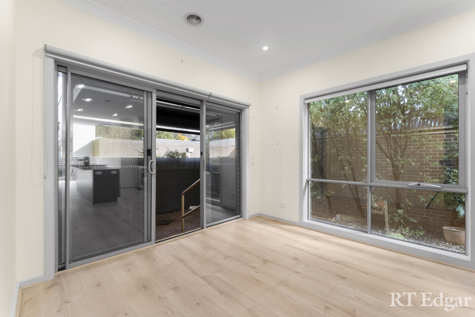 Real Estate and Property in 2/19 Brewster Street , Woodend, VIC