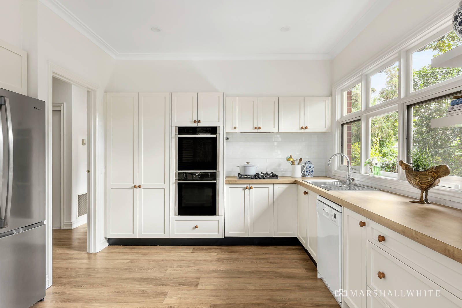 2/19 Bringa Avenue, Camberwell, VIC