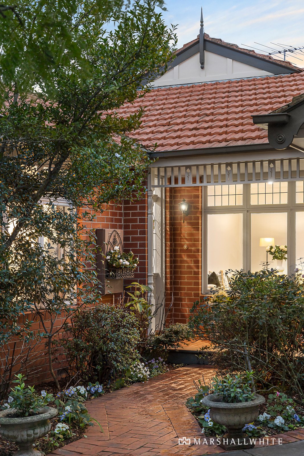 2/19 Bringa Avenue, Camberwell, VIC