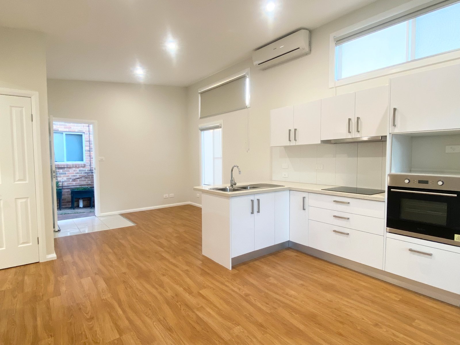 2/19 Caledonia Close SALAMANDER BAY 12
