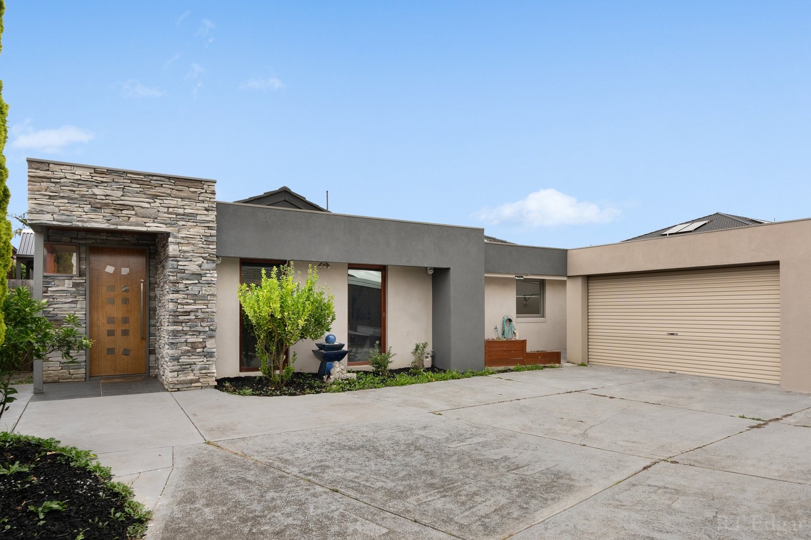 Real Estate and Property in 2/19 Devon Drive, Doncaster East, VIC