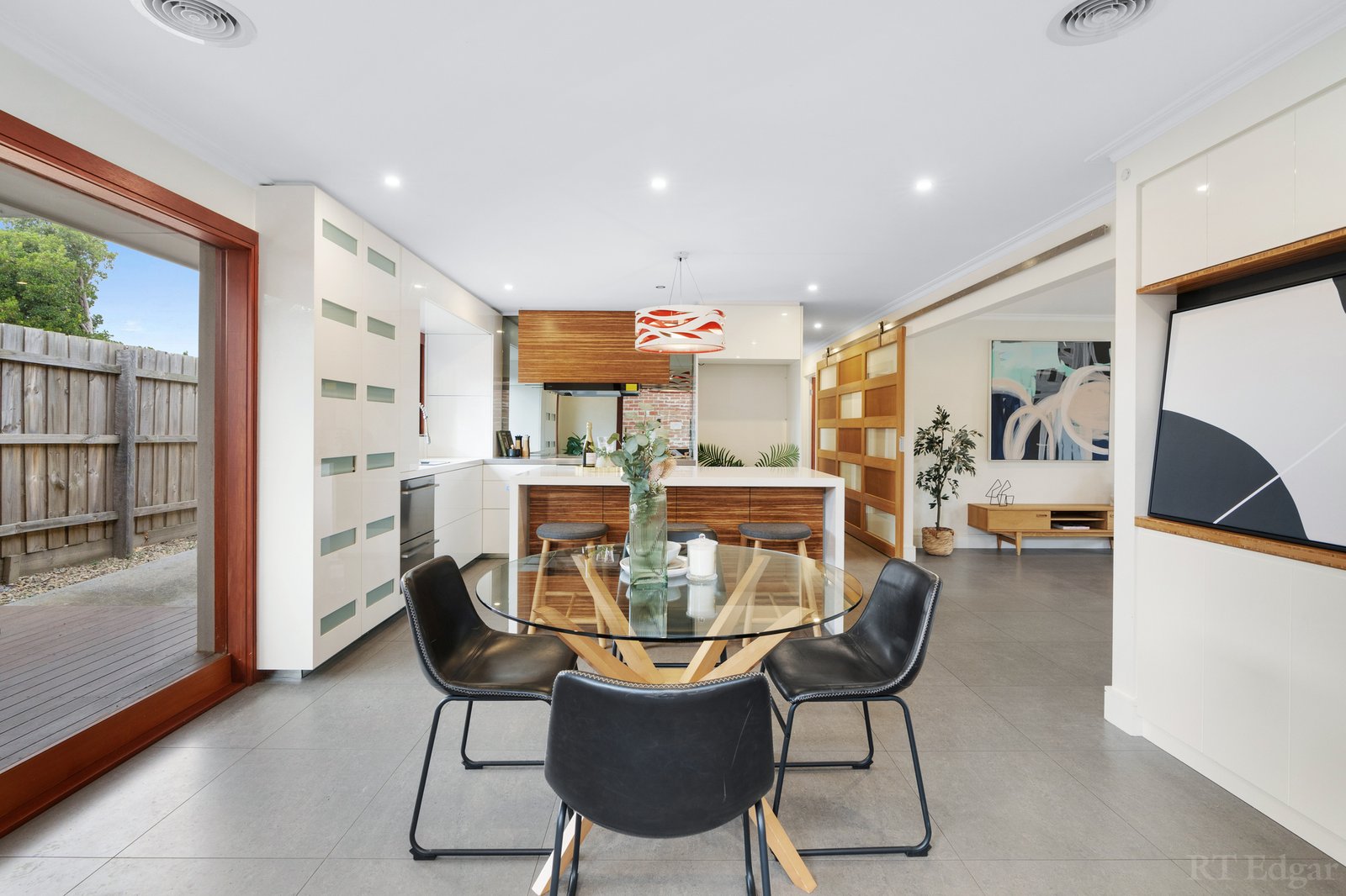 Real Estate and Property in 2/19 Devon Drive, Doncaster East, VIC