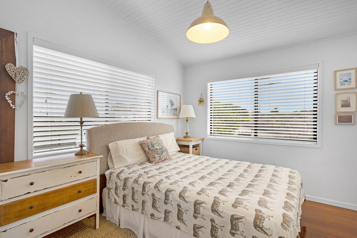 2/19 Elder Entrance Burleigh Heads 9