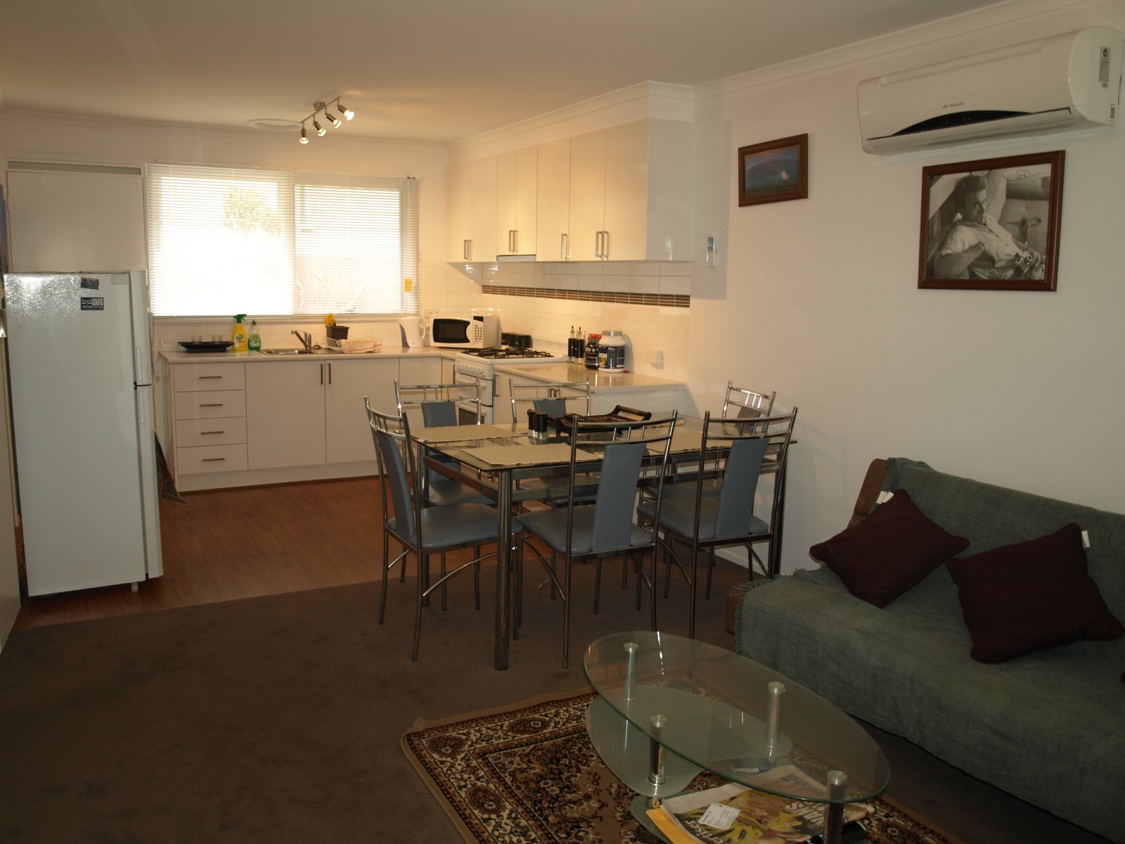 Gallery: 2/19 Itkeston Street
