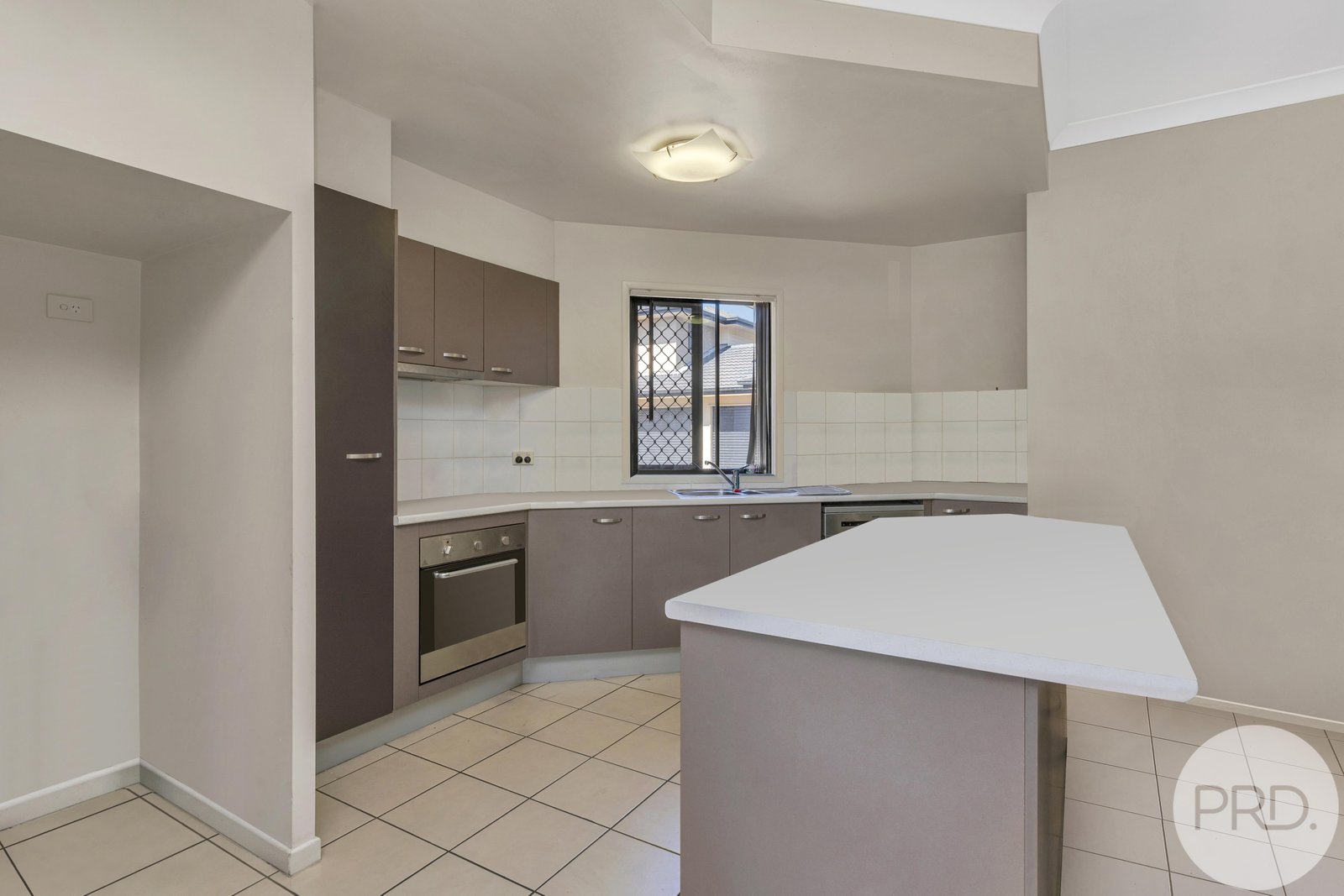 2/19 Rodway Street ZILLMERE 5