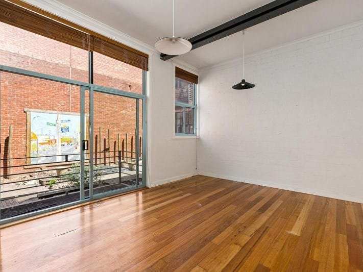 Gallery: 2/19 Schild Street