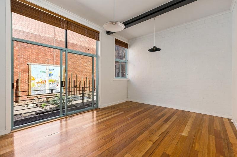 Gallery: 2/19 Schild Street