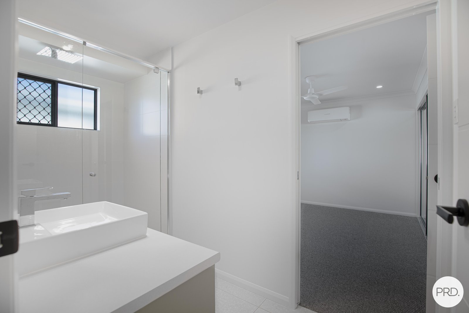 2/19 The Crescent NORTH MACKAY 12