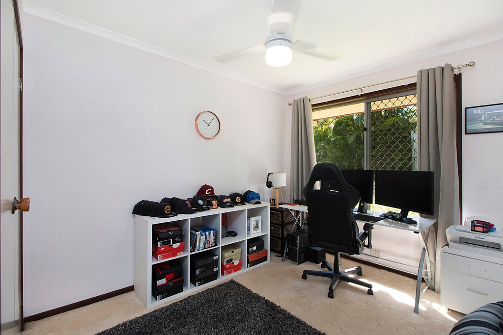 2/19 Toolona Avenue BANORA POINT 8