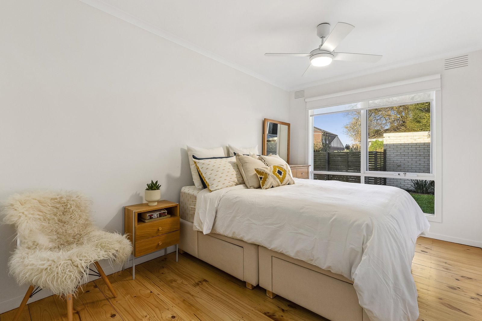 Gallery: 2/19 View Street