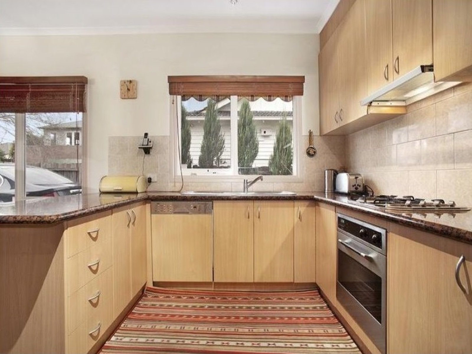 2/19 Woodville Avenue, Glen Huntly, 3163