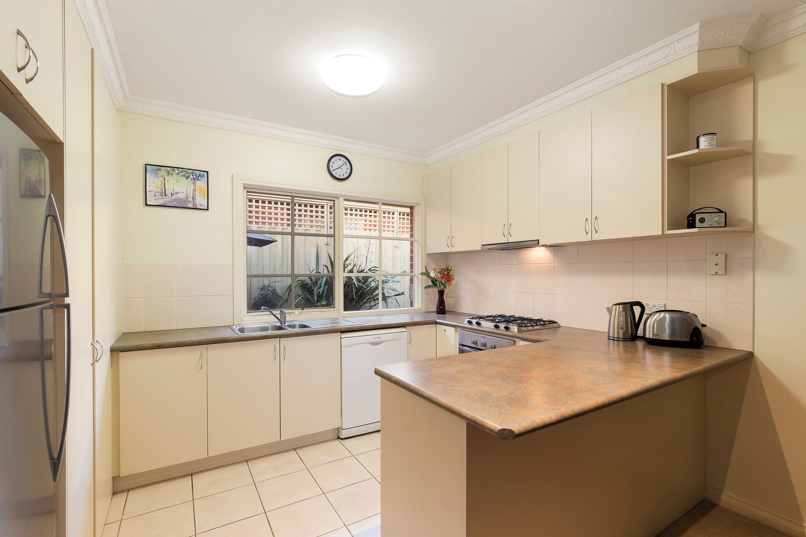 Gallery: 2/190 Bay Road
