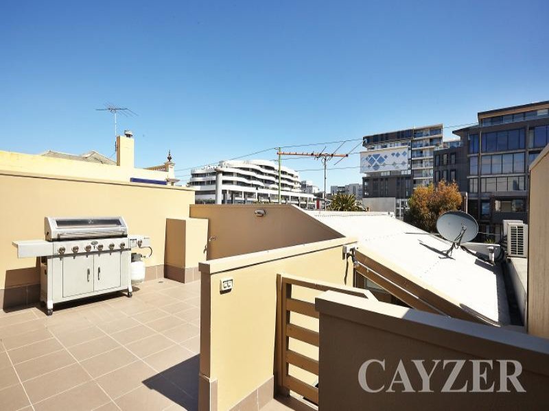 Gallery: 2/190 Graham Street