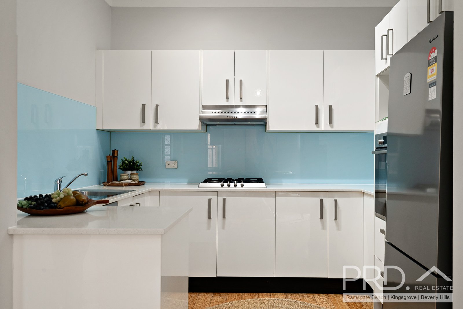 2/192 Chuter Avenue SANS SOUCI 4