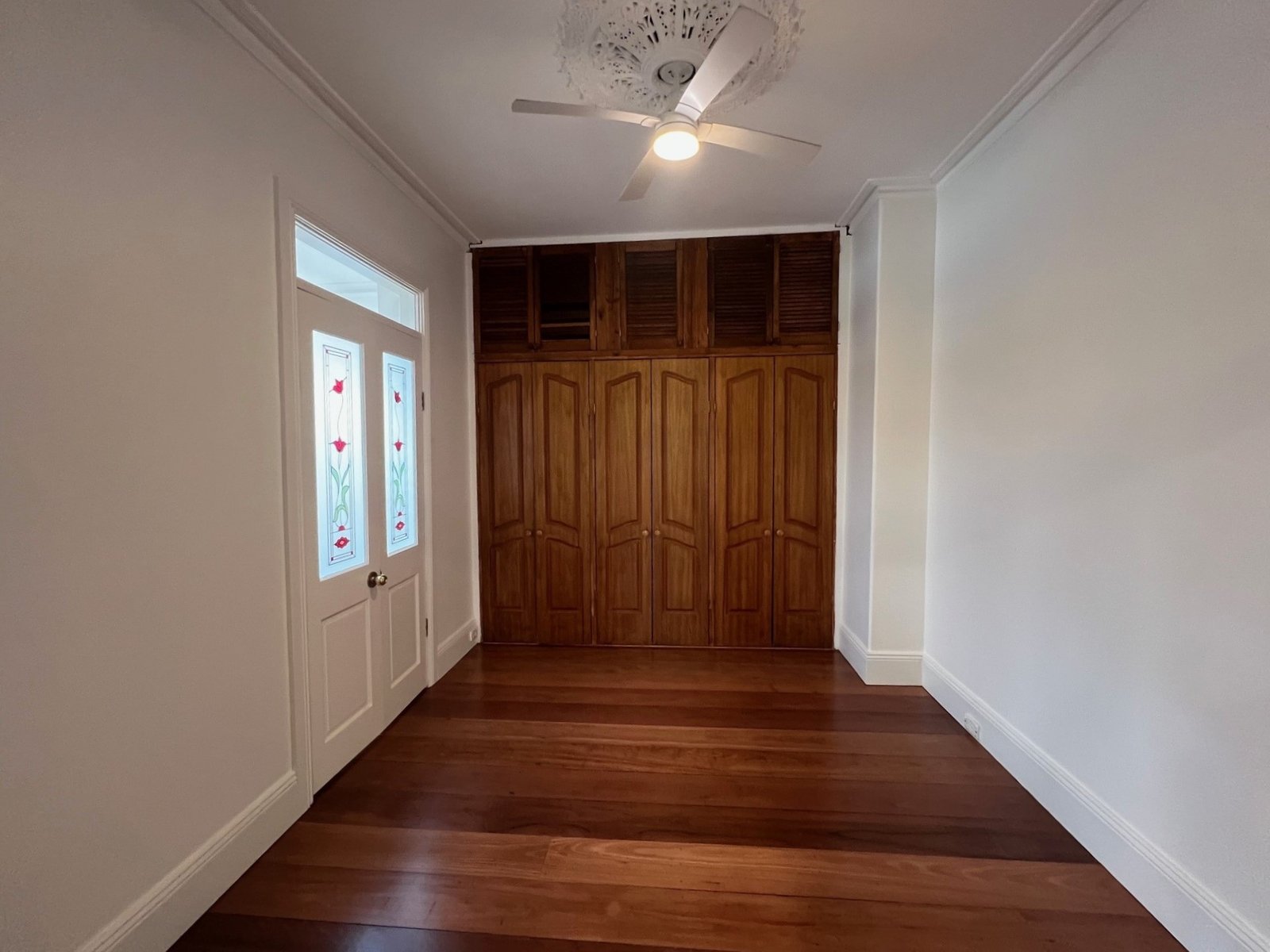 2/192 St Johns Road GLEBE 4