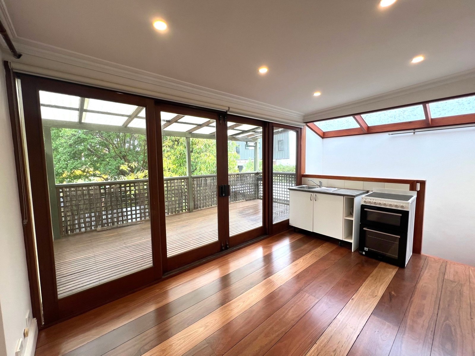 2/192 St Johns Road GLEBE 2