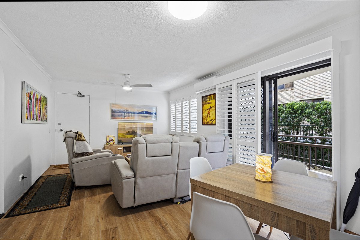 2/1925 Gold Coast Highway BURLEIGH HEADS 5