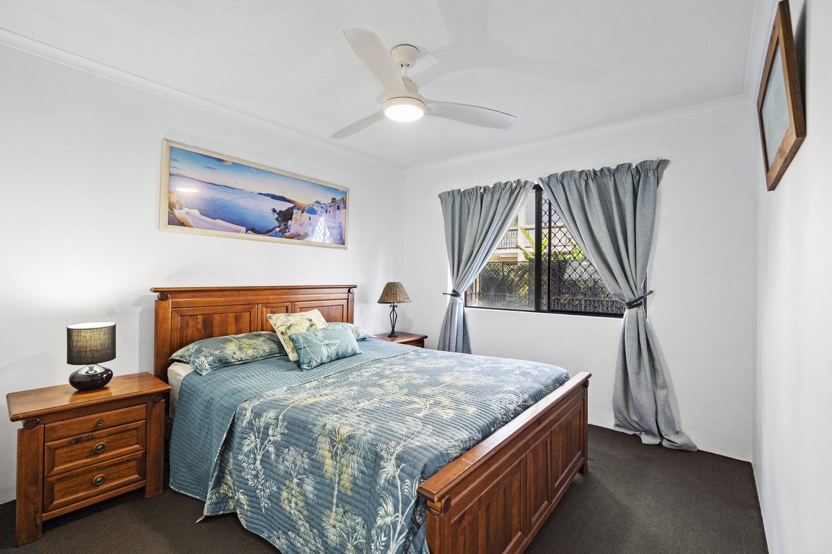 2/1925 Gold Coast Highway BURLEIGH HEADS 6