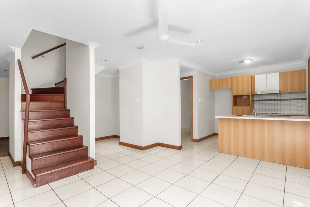 2/193 Melton Road NUNDAH 2