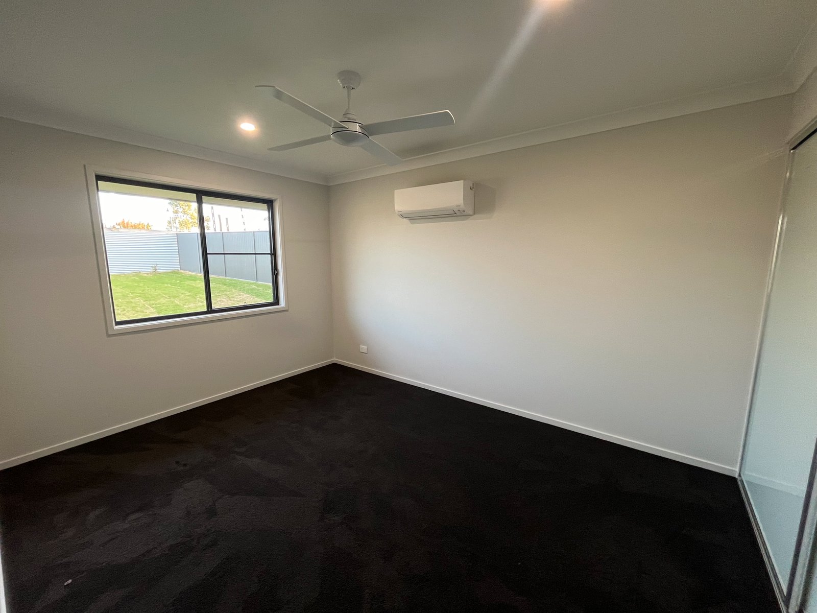 2/194 Warrah Drive TAMWORTH 7